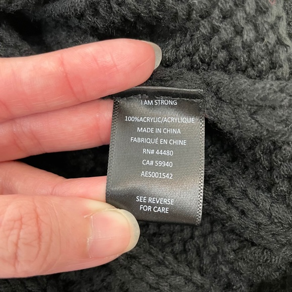 AFRM Black Noir V Neck Oversized Chunky Knit Sweater - Picture 5 of 8